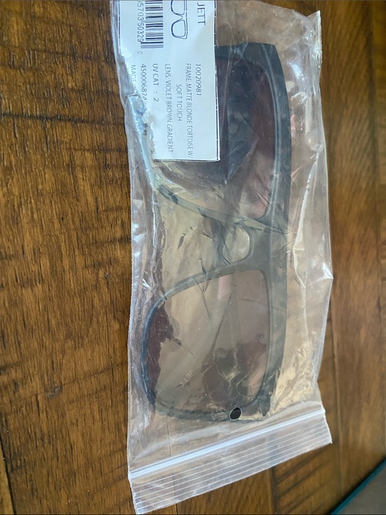 TOMS Women’s Jett Tortoise Soft Touch Traveler Sunglasses NWT main image 5